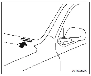 Nissan Ariya. Plaque de numéro d'identification du véhicule